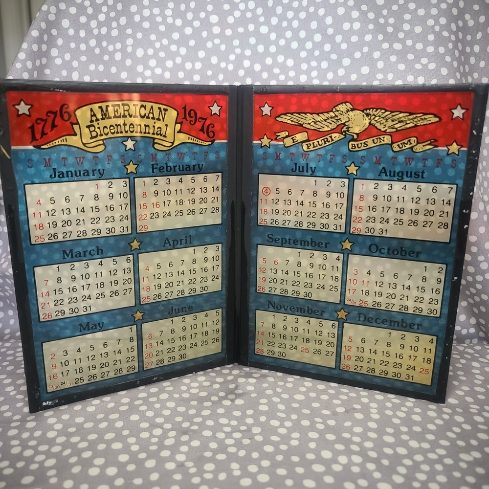 1976 American Bicentennial Blue And Red Stained Glass Bifold Frame Patriotic Art